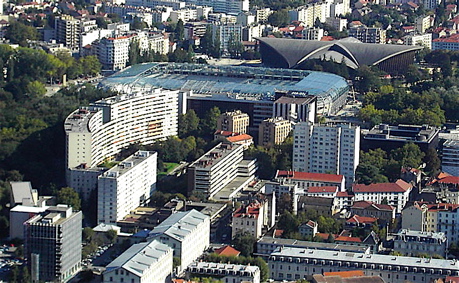 800px-stade_des_alpes_depuis_la_bastille_de_grenoble.jpg